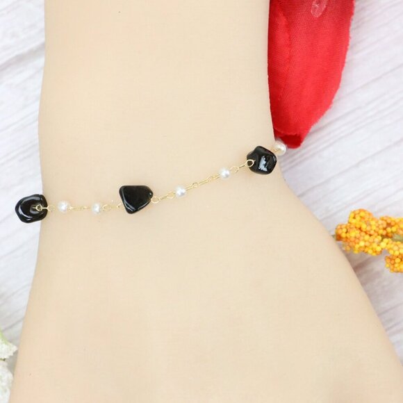 "Trendy Handmade Bracelet – A Thoughtful Gift for Girls & Women | UNVRC1671 - Picture 3 of 10